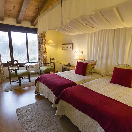 فندق Llano Tineo 3*