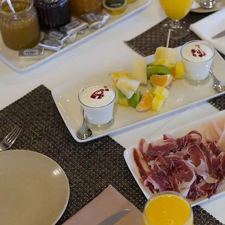 Llano Tineo 3* ビジャヌエバ・デ・ラ・ベラ