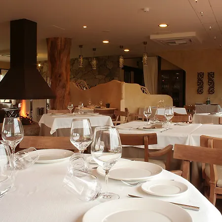 ホテル Llano Tineo