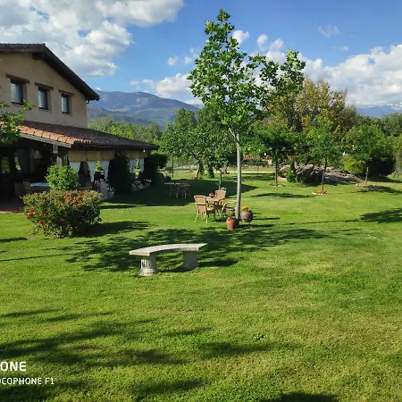 Llano Tineo ホテル 3*