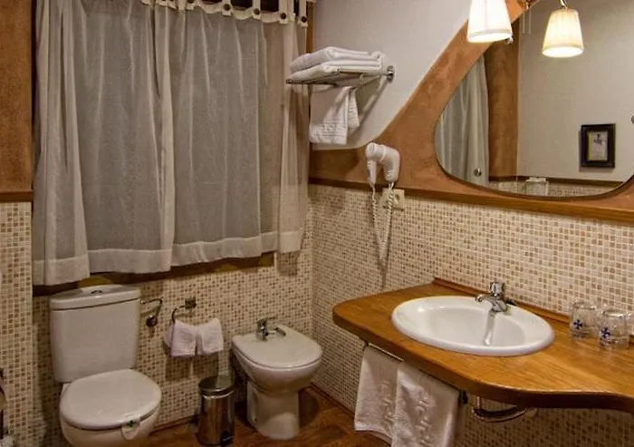 Llano Tineo 3* Villanueva De La Vera